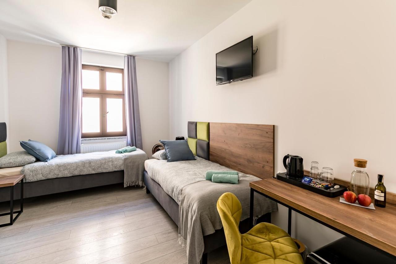 Cooltour Aparthotel Poznań Exteriör bild