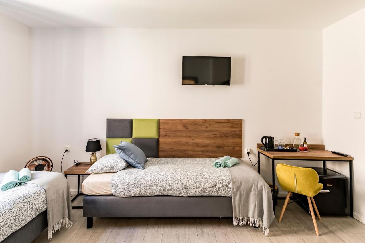 Cooltour Aparthotel Poznań Exteriör bild