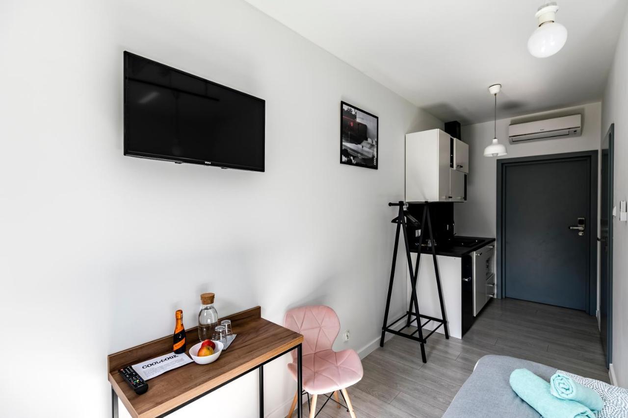 Cooltour Aparthotel Poznań Exteriör bild