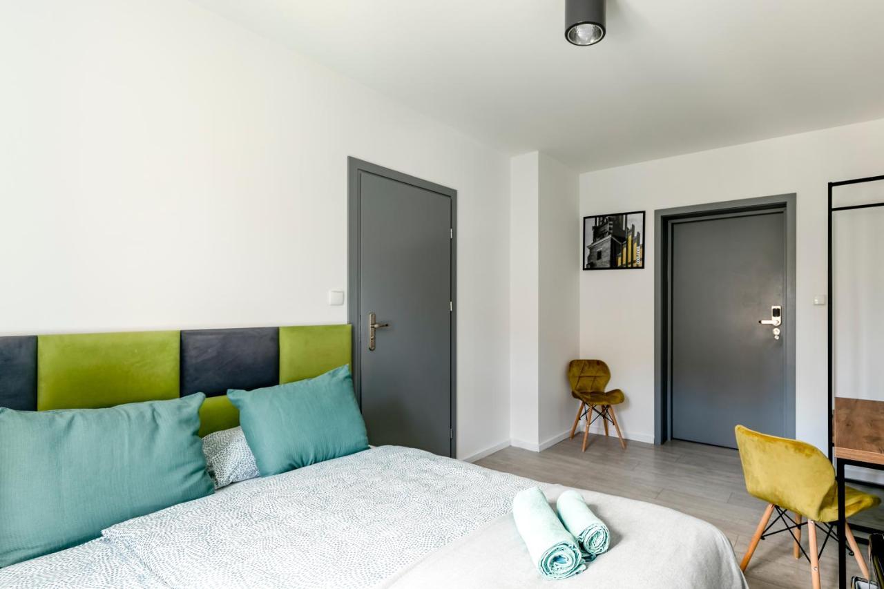 Cooltour Aparthotel Poznań Exteriör bild