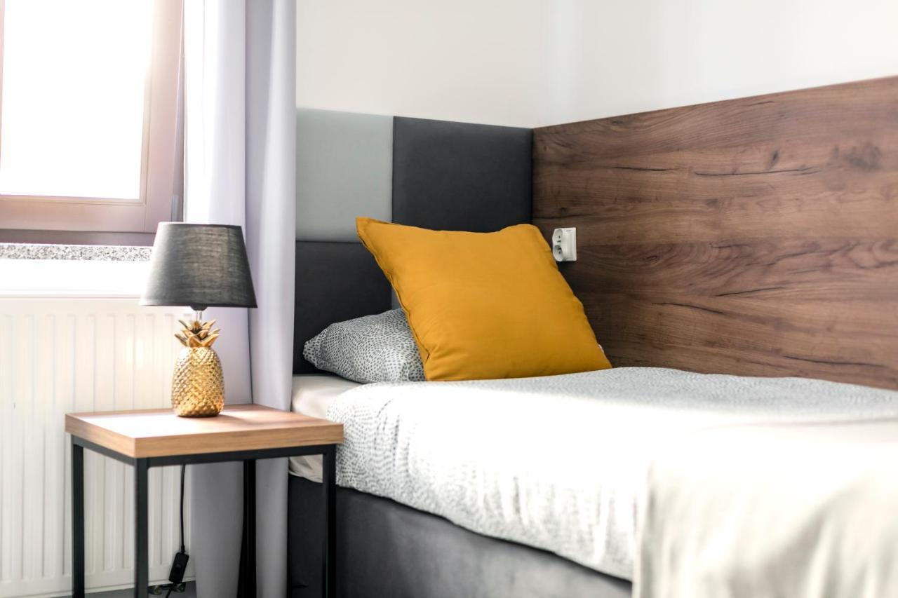Cooltour Aparthotel Poznań Exteriör bild